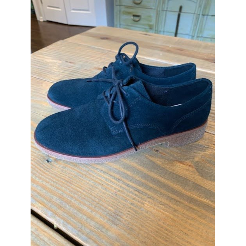 Women's Clarks black leather oxfords Size 8 - Picture 2 of 5